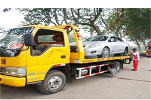 如皋附近24小时汽车拖车服务热线